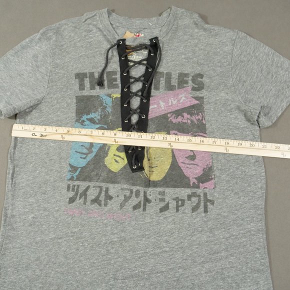 The Beatles Top Womens Medium Gray Twist And Shout Japanese Print Worn-Rite - Picture 10 of 13